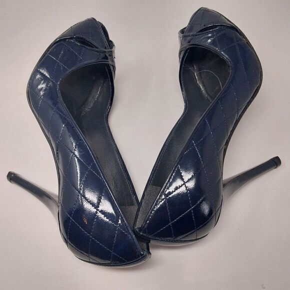 Stuart Weitzman DARK Navy Blue. Leather uppers and leather sole. Size 6 M - Picture 10 of 12